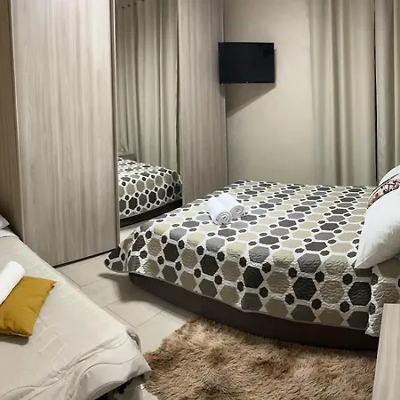 House Katane Apartmán *